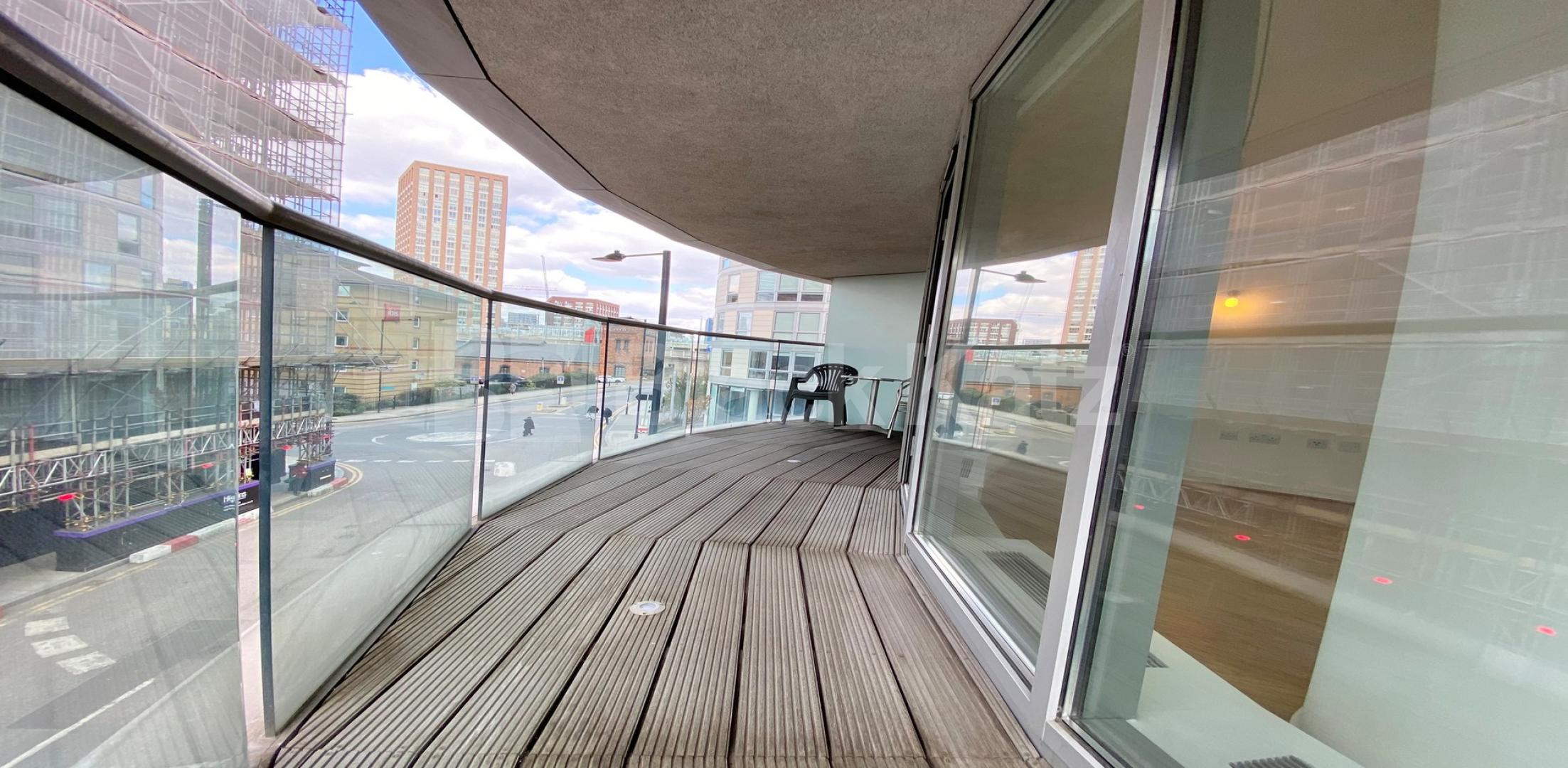 			VIRTUAL TOUR AVAILABLE!, 1 Bedroom, 1 bath, 1 reception Apartment			 Thames Path (NE Extension), Canary Wharf / Isle Of Dogs